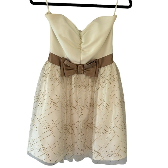 Jessica McClintock for Gunne Sax Sweetheart Neckline Fit and Flare Dress Bow - Picture 12 of 12